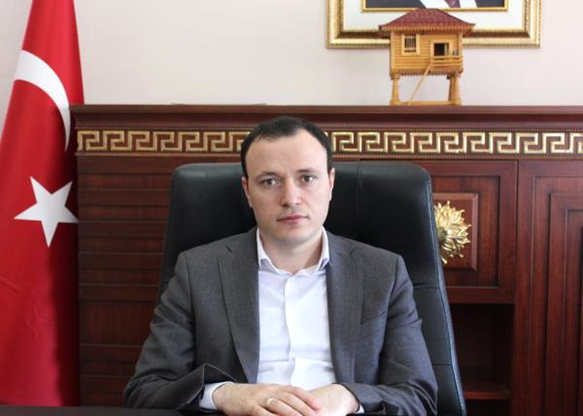 Kaymakam Sosyal Medyadan Öz Eleştiri Yaptı