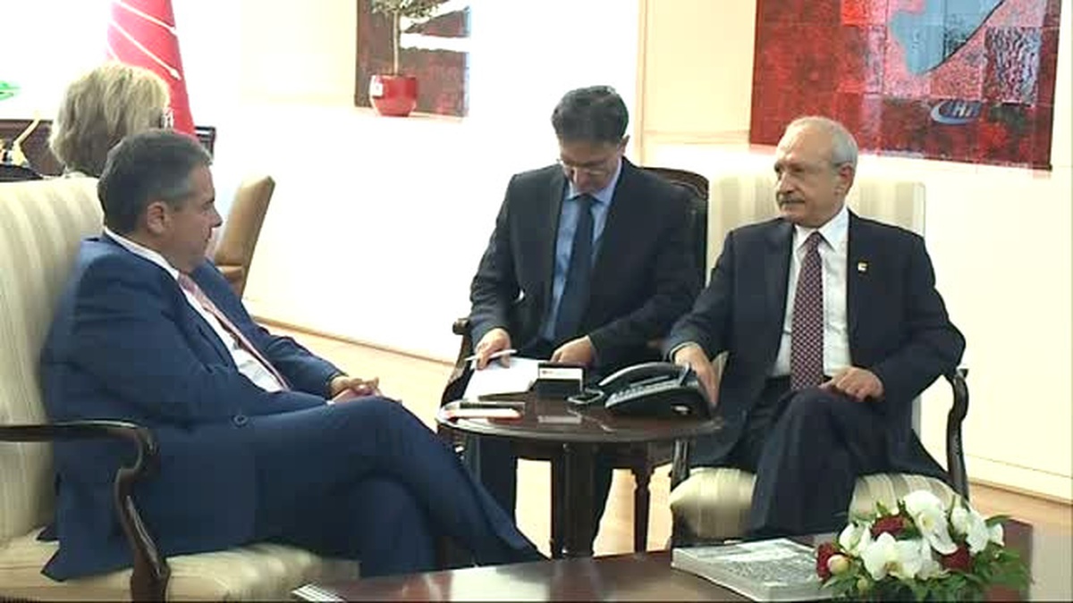 Kılıçdaroğlu, Almanya Dışişleri Bakanı Gabriel\'i Kabul Etti (2)