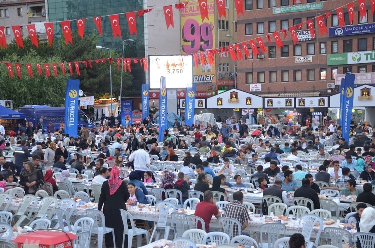 Kırıkkale Belediyesinden "Kardeşlik İftarı"