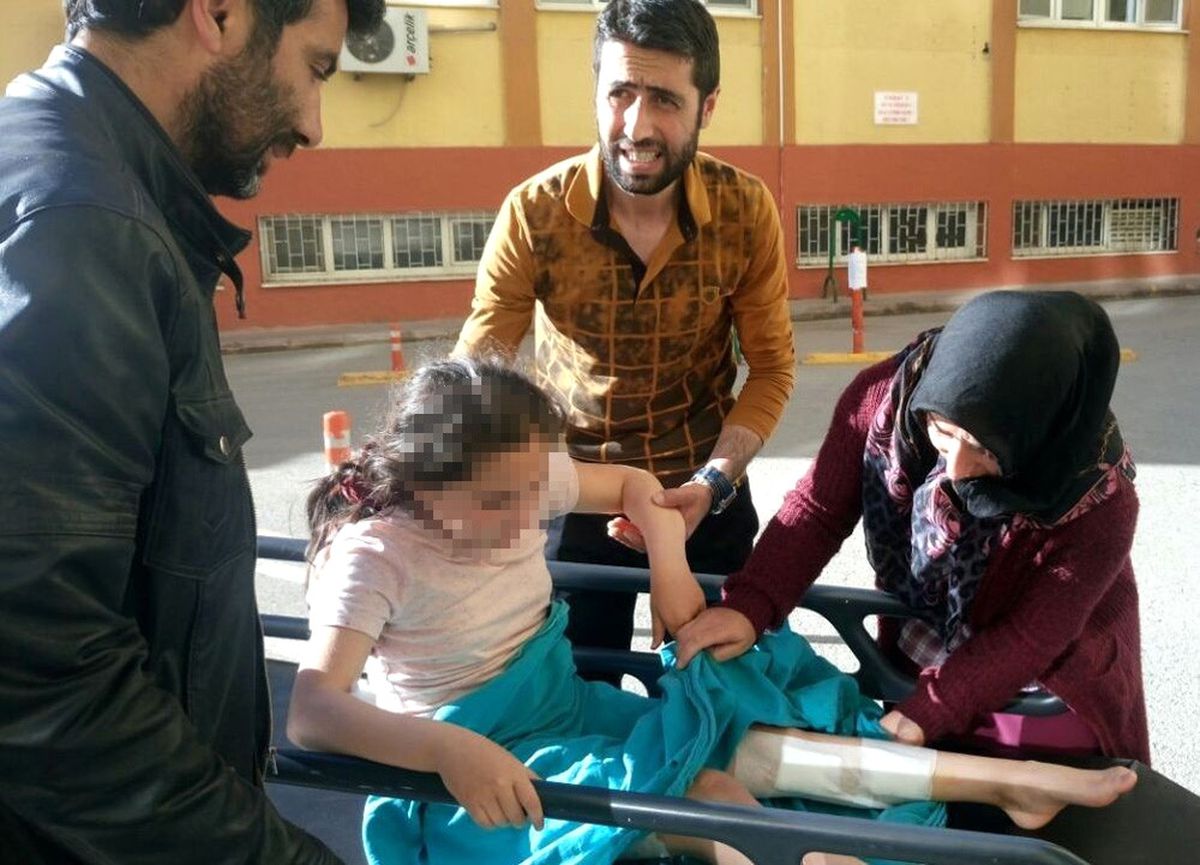 Kitap Okurken Kurşunların Hedefi Oldu