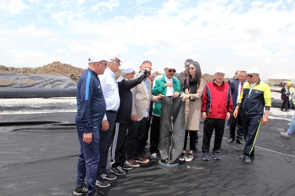 Özhaseki, Mogan Gölü\'nde "Dip Çamuru Şantiye Sahası"Nı Ziyaret Etti (2)