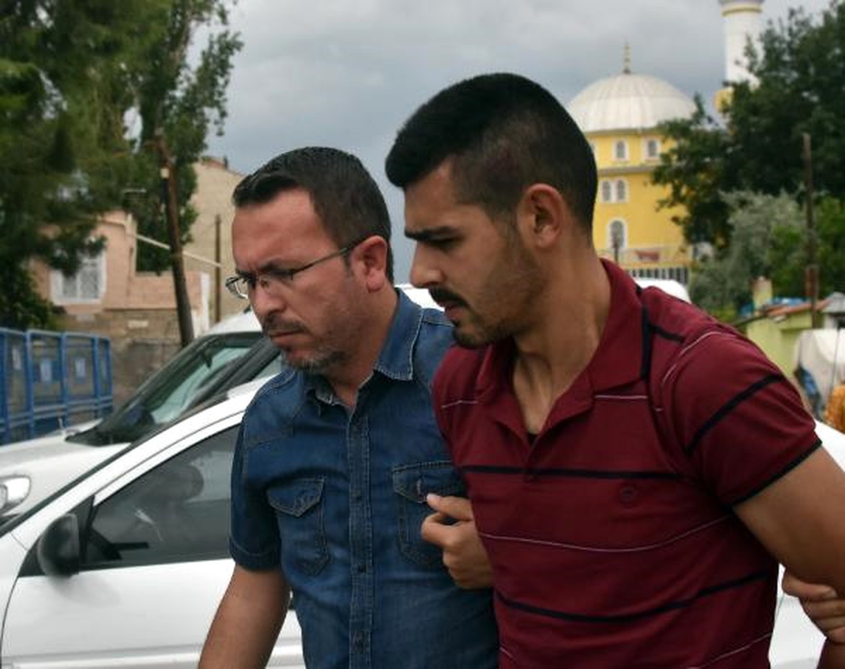 Polisin \'Dur\' İhtarına Uymadı, Otomobil Hararet Yapınca Yakalandı