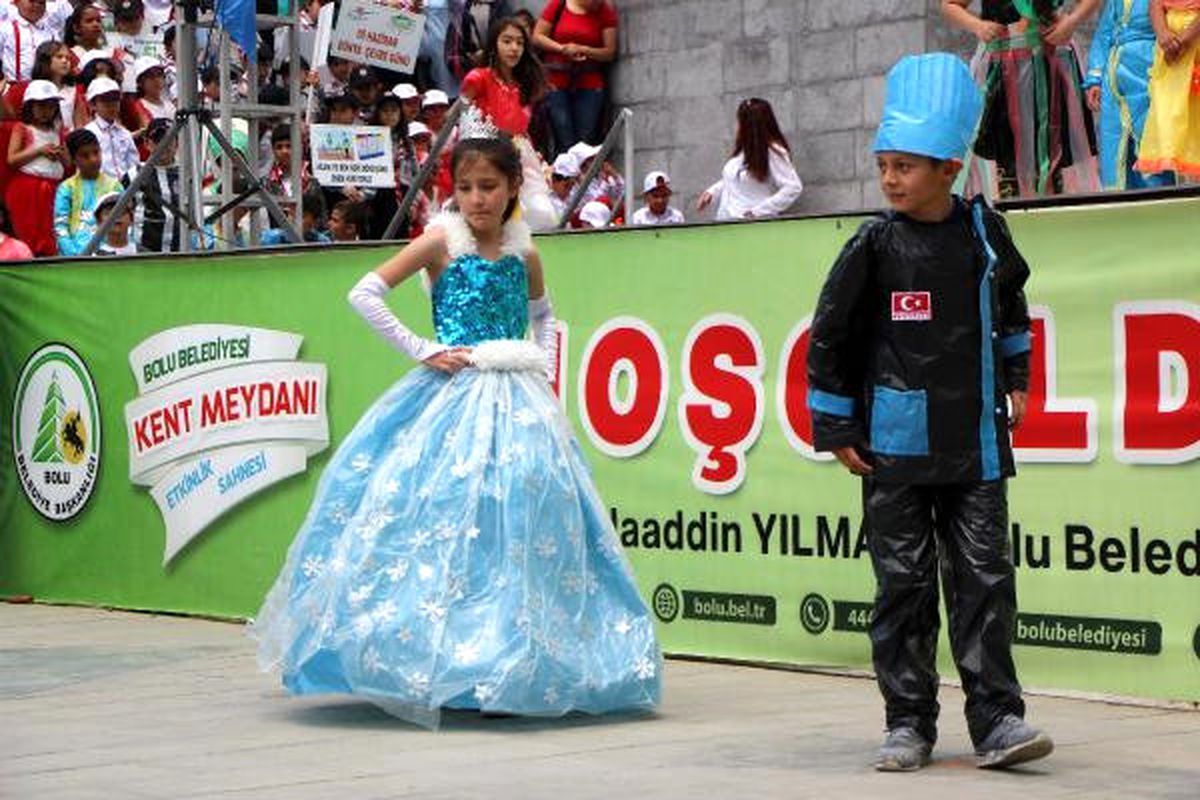 Poşet Gelinlik İlgi Gördü