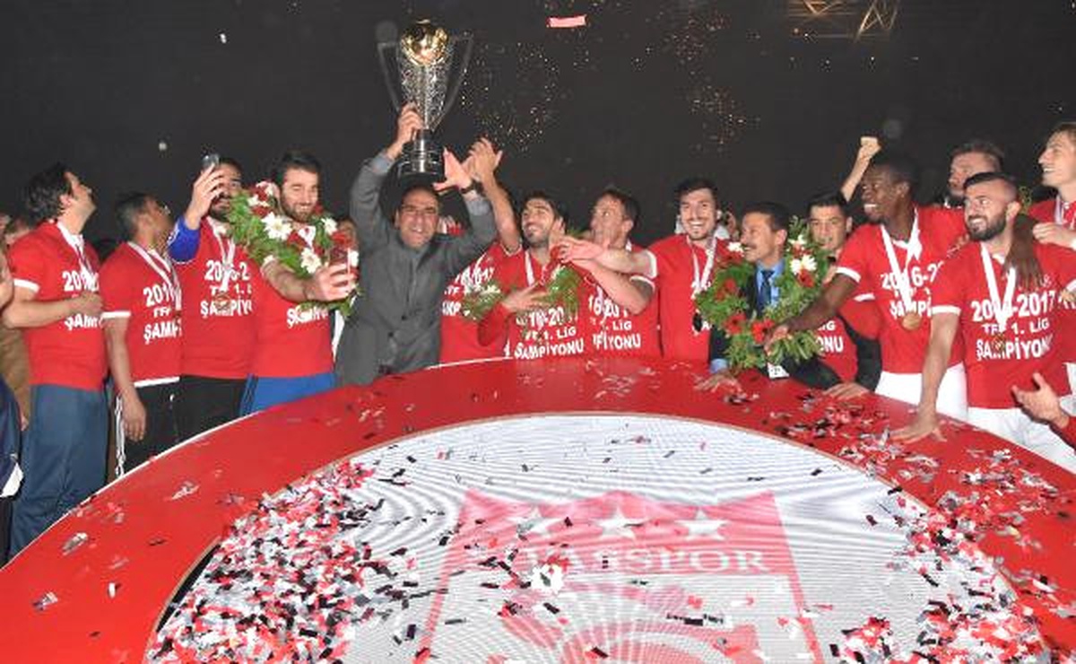 Sivasspor 27 Haziran\'da Toplanıyor