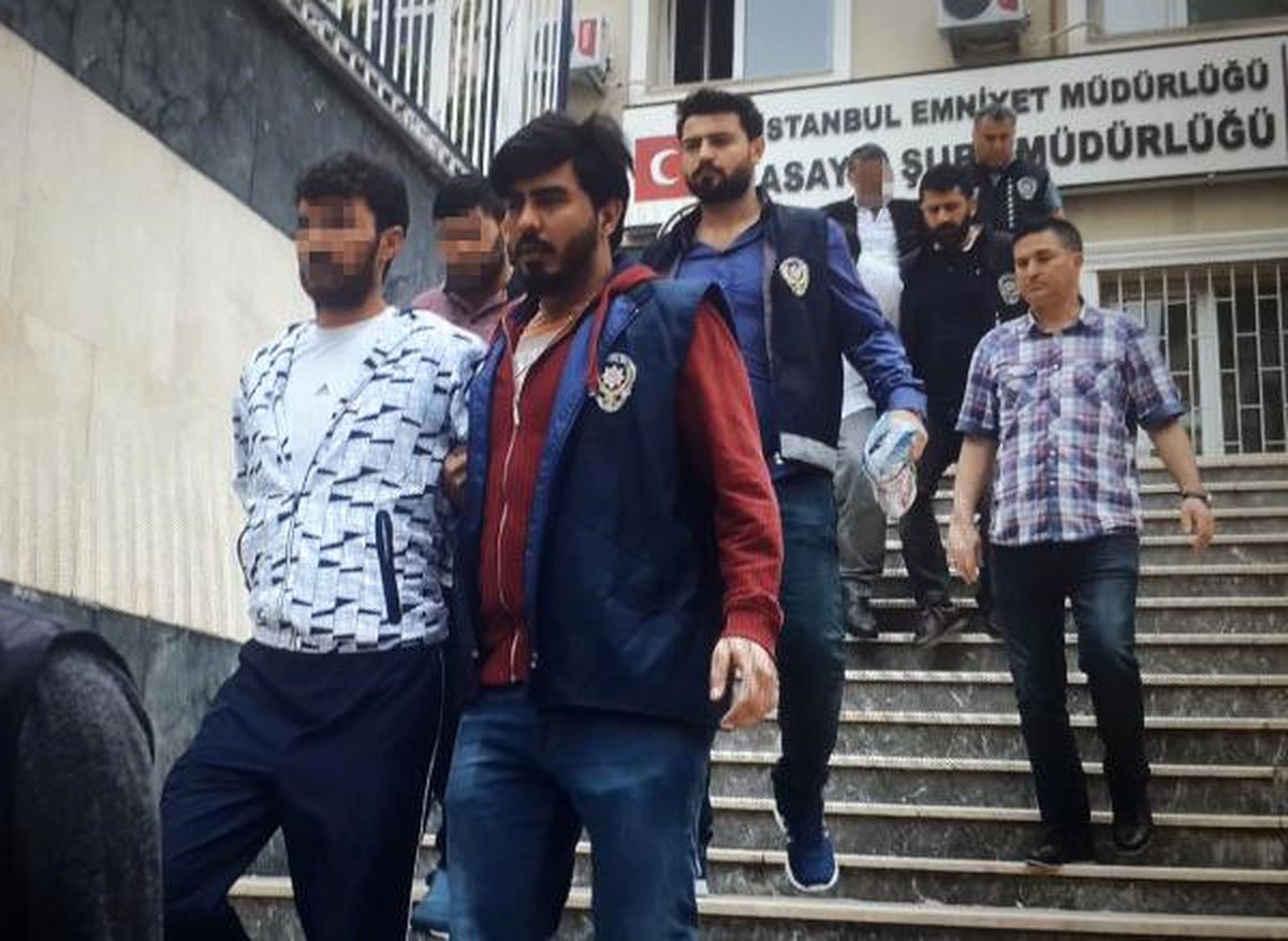 Tekel Büfesi Sahibini Önce Vurup Sonra Yakanlar Yakalandı