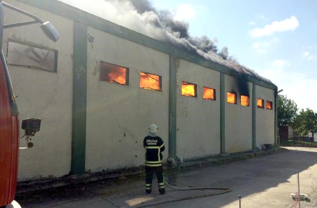Tekirdağ\'da Fabrika Yangını (1)