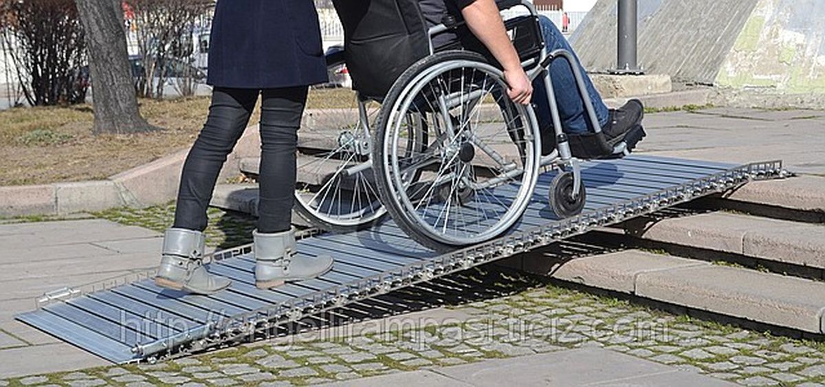 Tika Karadağ\'da Engelli Rampaları İnşa Edecek