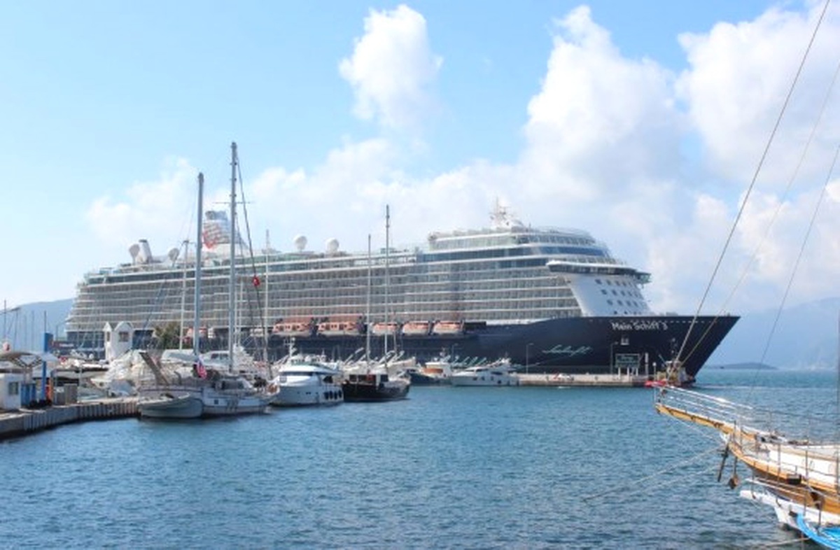 Turizmciler Kruvaziyerde Gözünü ABD\'li Turiste Dikti