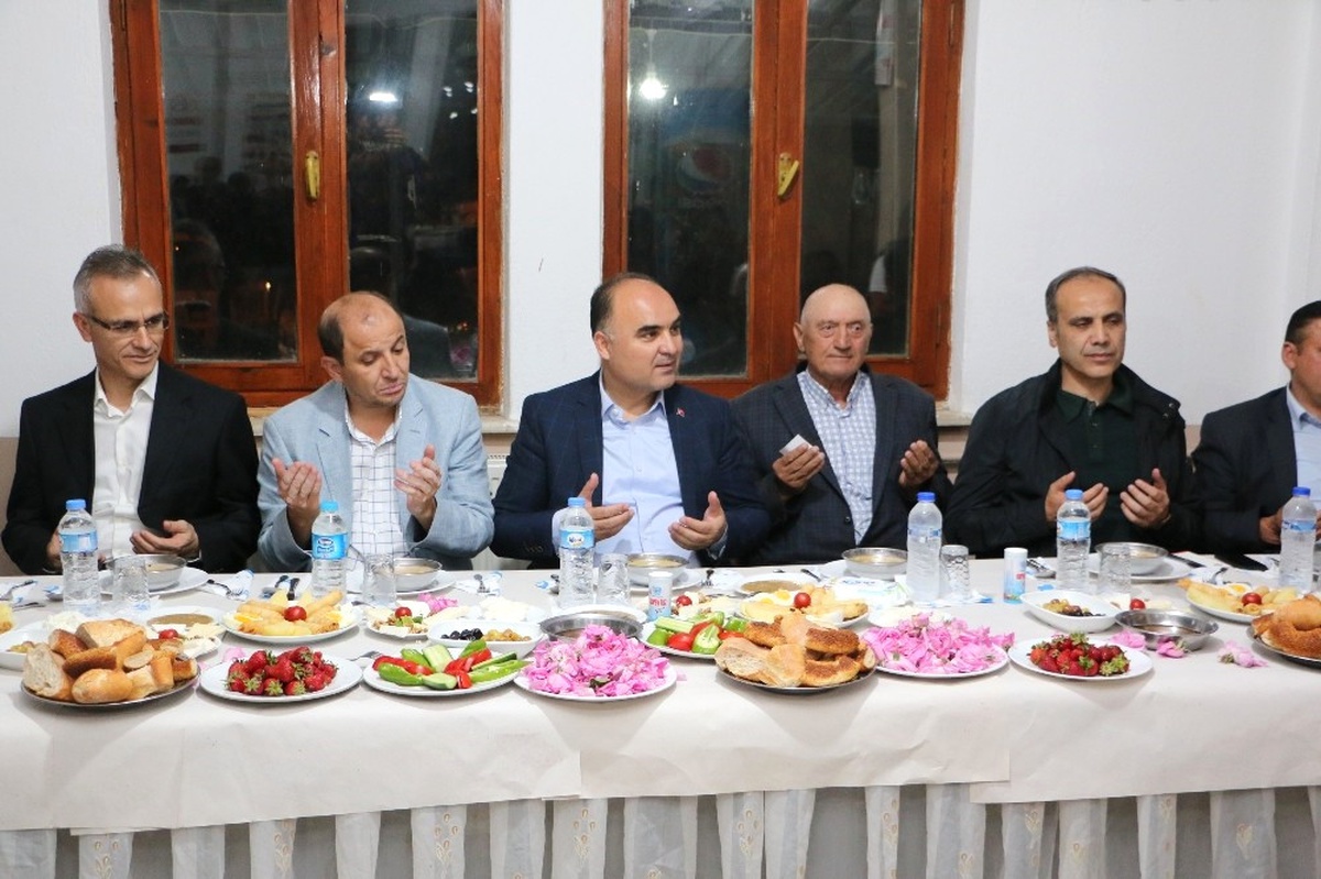 Vali Günaydın, Yakaören Köyünde Sahur Yaptı