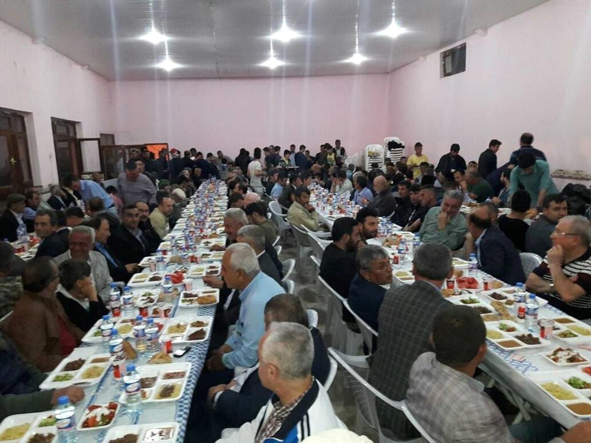 AK Parti Bilecik Merkez İlçe Teşkilatı İftar Programına Katıldı