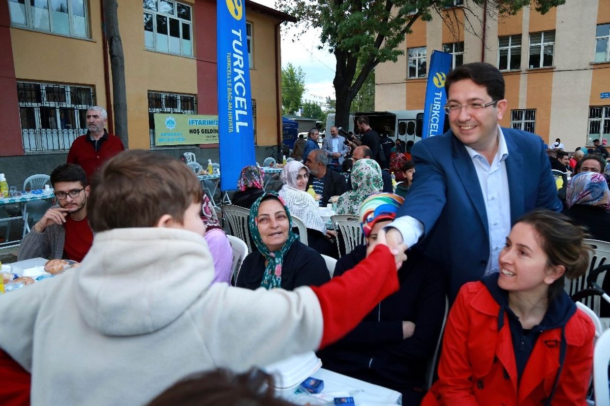 Aksaray Belediyesi 5 Bin Kişiye İftar Yemeği Verdi