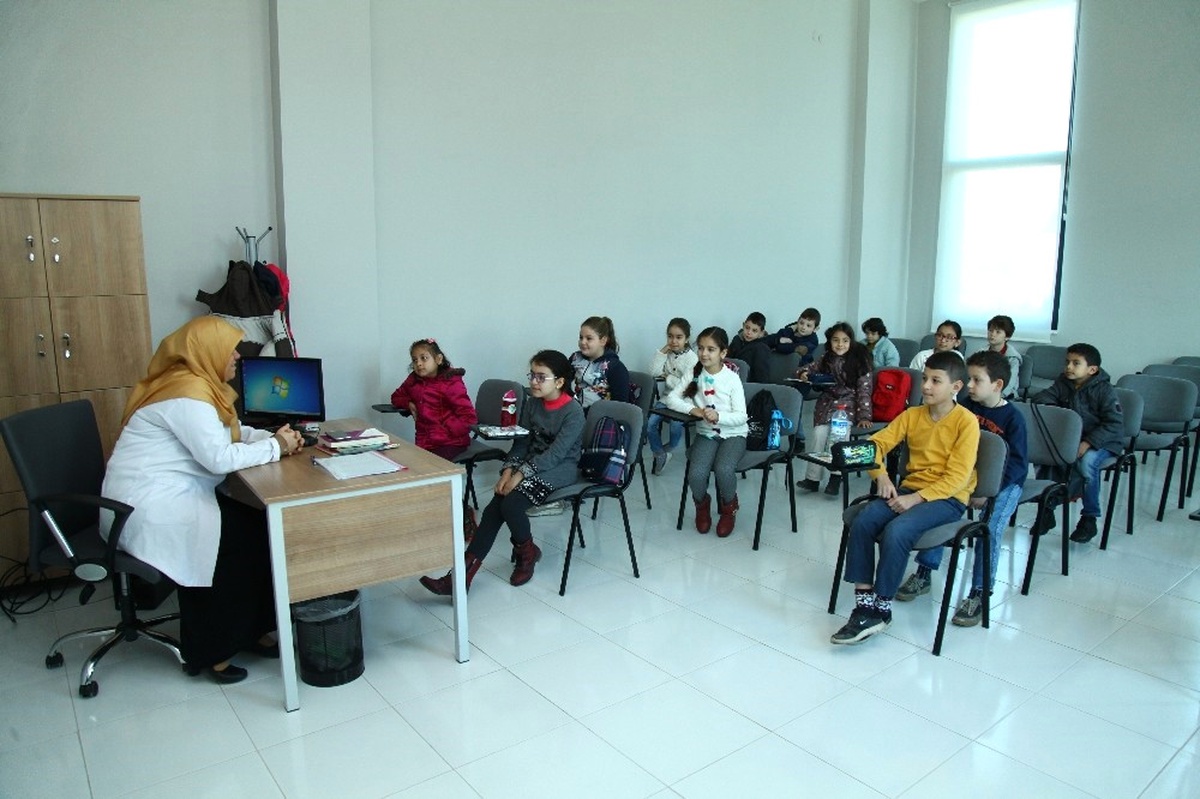 Akyazı Sgm\'de Yaz Kursu Heyecanı