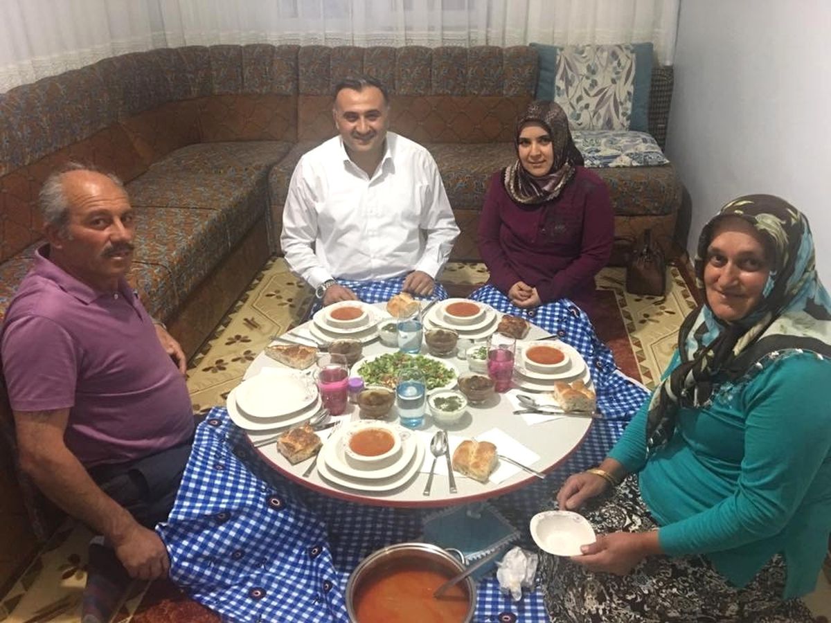 Başkan Cabbar İftarda Vatandaşlarla Buluşmaya Devam Ediyor