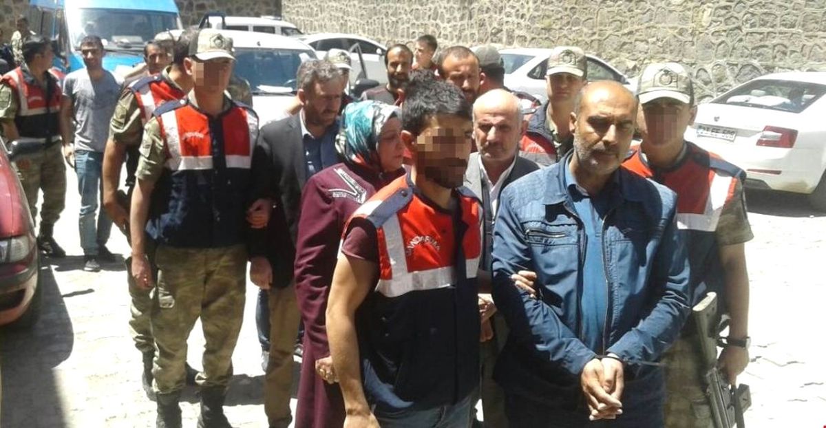 Bingöl Merkezli 6 İlde Kaçak Sigara Operasyonu: 8 Şüpheli Tutuklandı