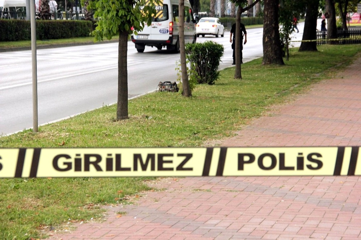 Boşandığı Eşinin Arkadaşı Tarafından Öldürüldü