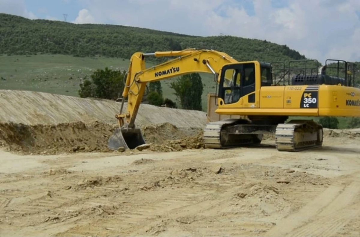 Bozkurt\'ta Köy Yolları İyileştiriliyor