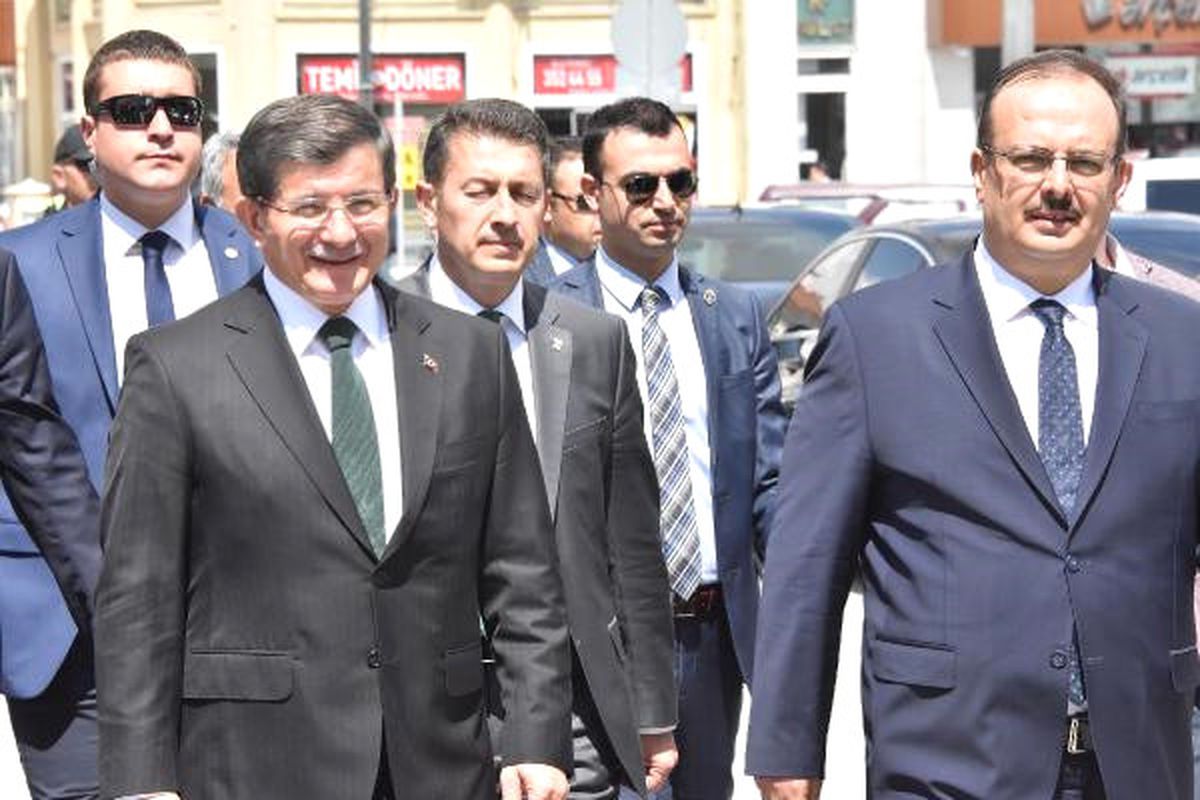 Davutoğlu: Trol Çetesi, Fetö Taktiğini Kullanıyor (2)