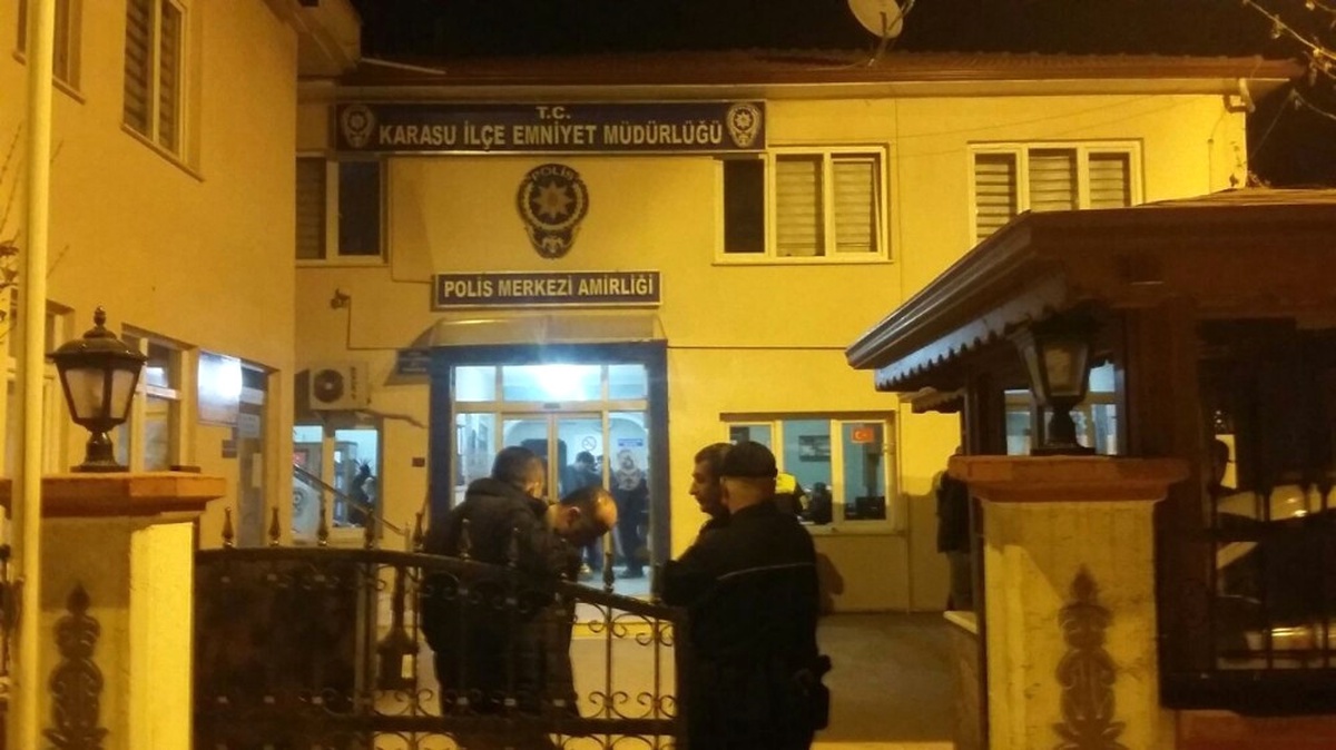 Eğlence Mekanına Yapılan Baskında 4 Yabancı Uyruklu Kadın Gözaltına Alındı