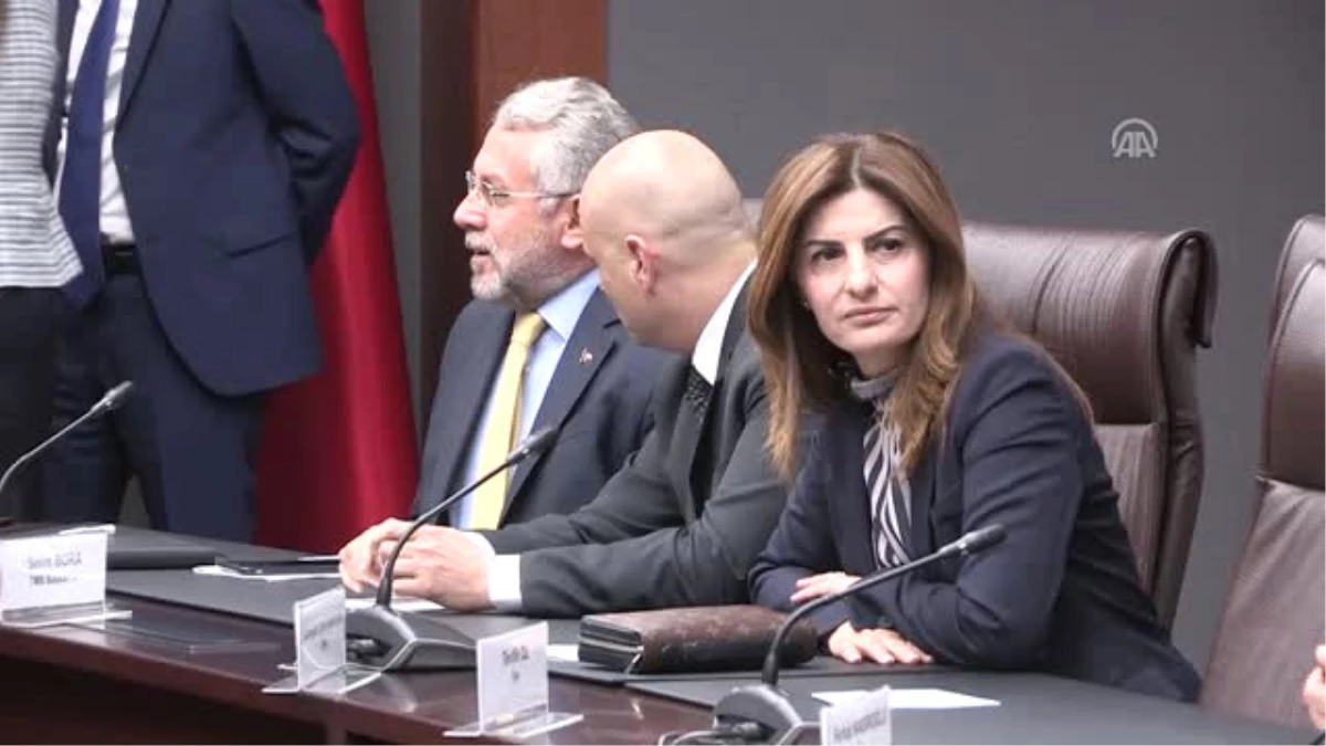 Ekonomi Bakanı Zeybekci: "Ihracatın Katkısı Ilk Çeyrekte 1,5 Puan Olacak"