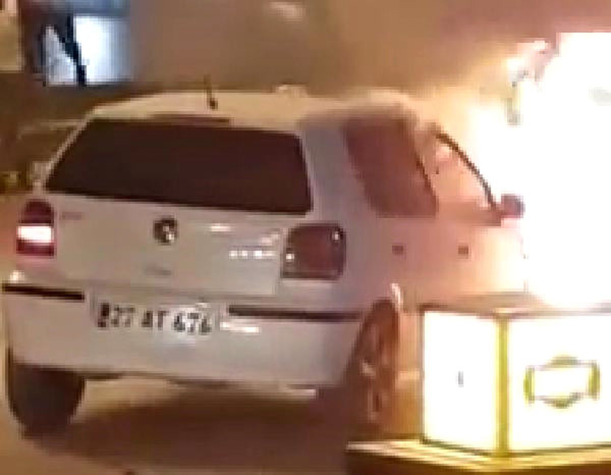 Gaziantep\'te Seyir Halindeki Otomobil Alev Aldı