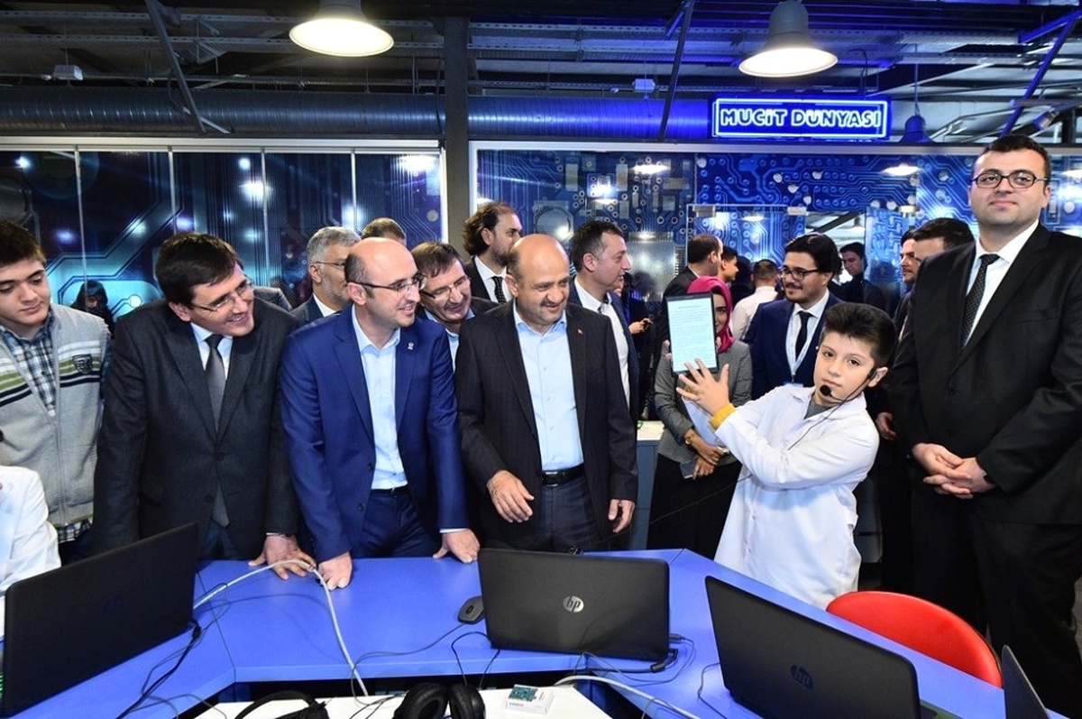 Genç Tasarımcılar Kocaeli\'de Hünerlerini Sergileyecek