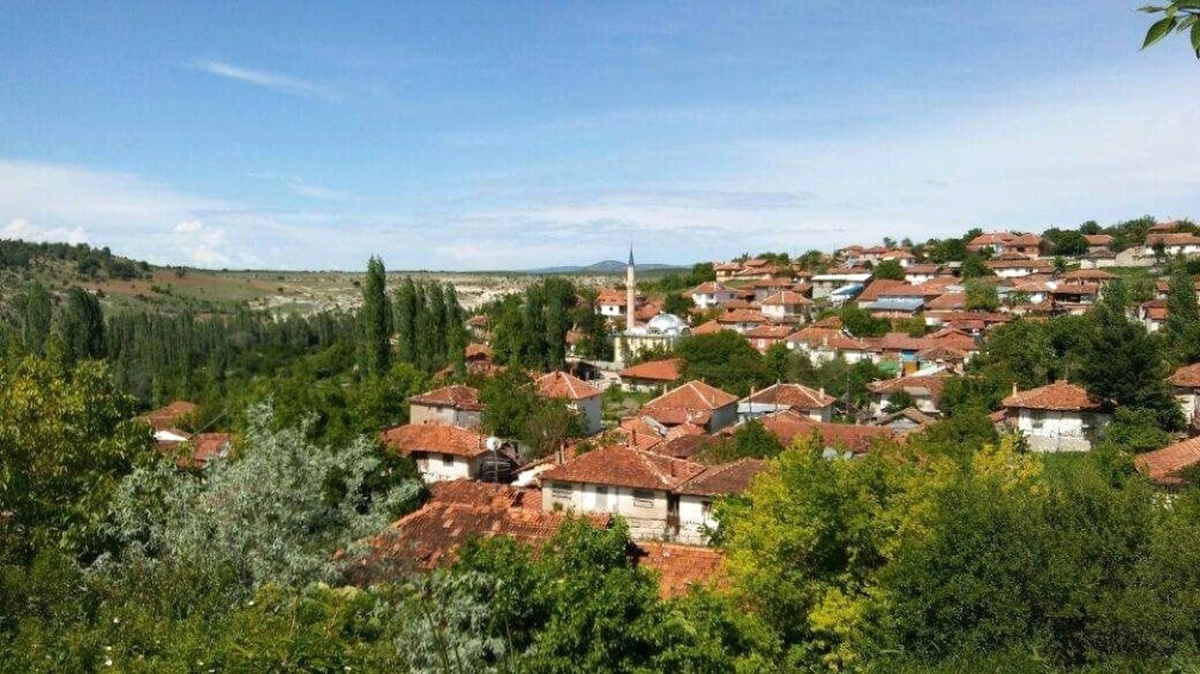 Kendi İmkanlarıyla 2 Cami, Bir Köy Odası ve Bir İmam Evi Yaptılar
