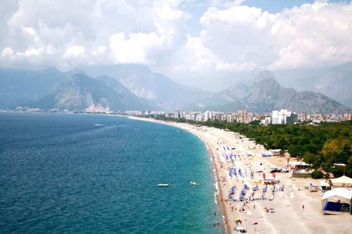Konyaaltı Sahili Yeni Sezona Hazır