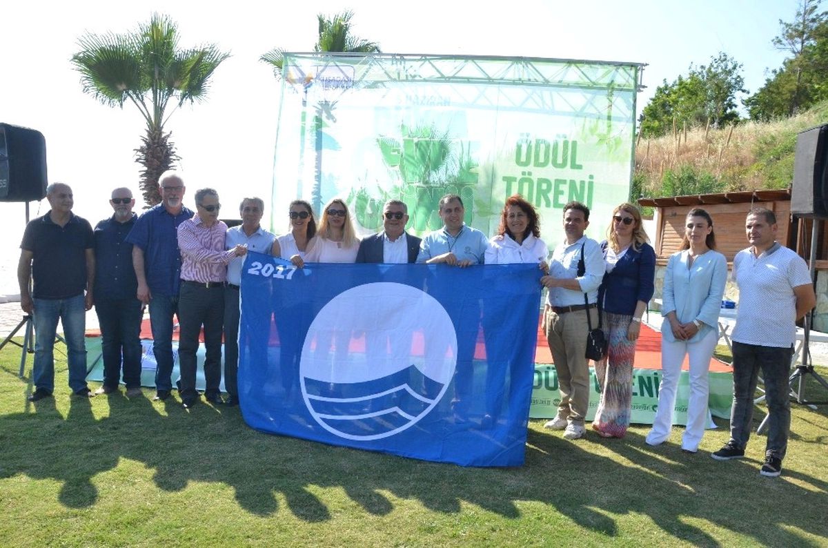 Kuşadası\'na 21 Mavi Bayrak
