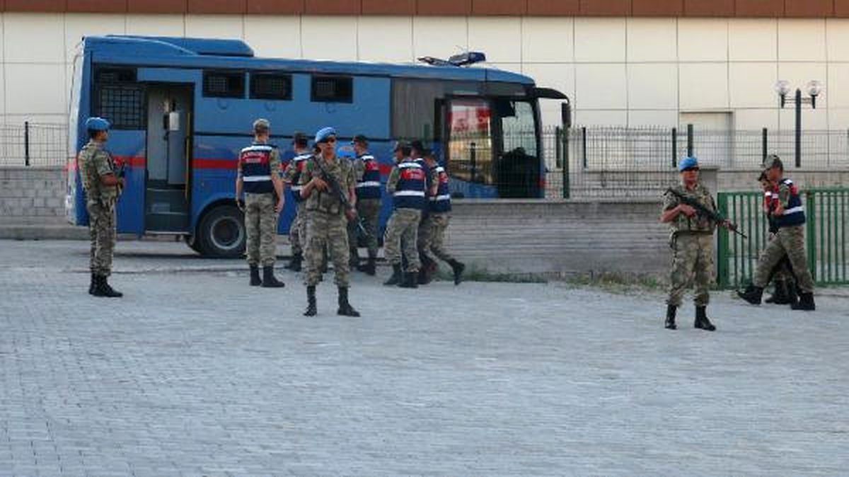 Malatya\'daki Darbe Girişimi Davasına Devam Edildi (4)