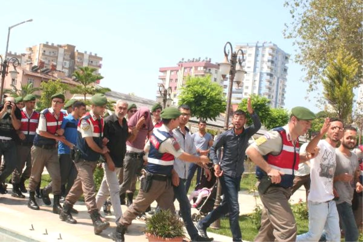 Mersin\'de Uyuşturucu Operasyonunda 15 Tutuklama