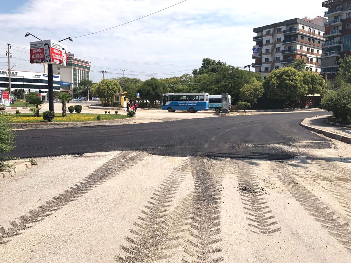 Mimar Sinan Caddesi\'nde Üstyapı Çalışmaları Başladı
