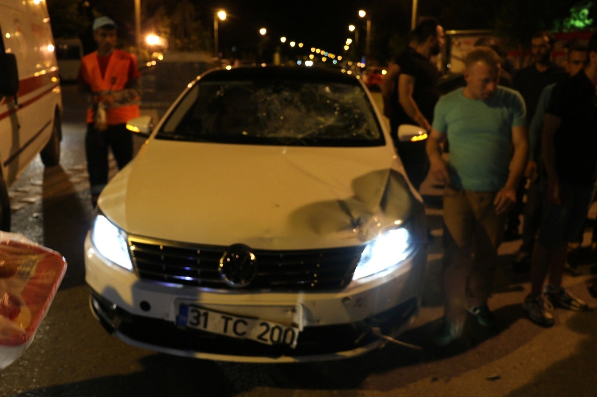 Otomobil Ile Motosiklet Çarpıştı: 2 Yaralı