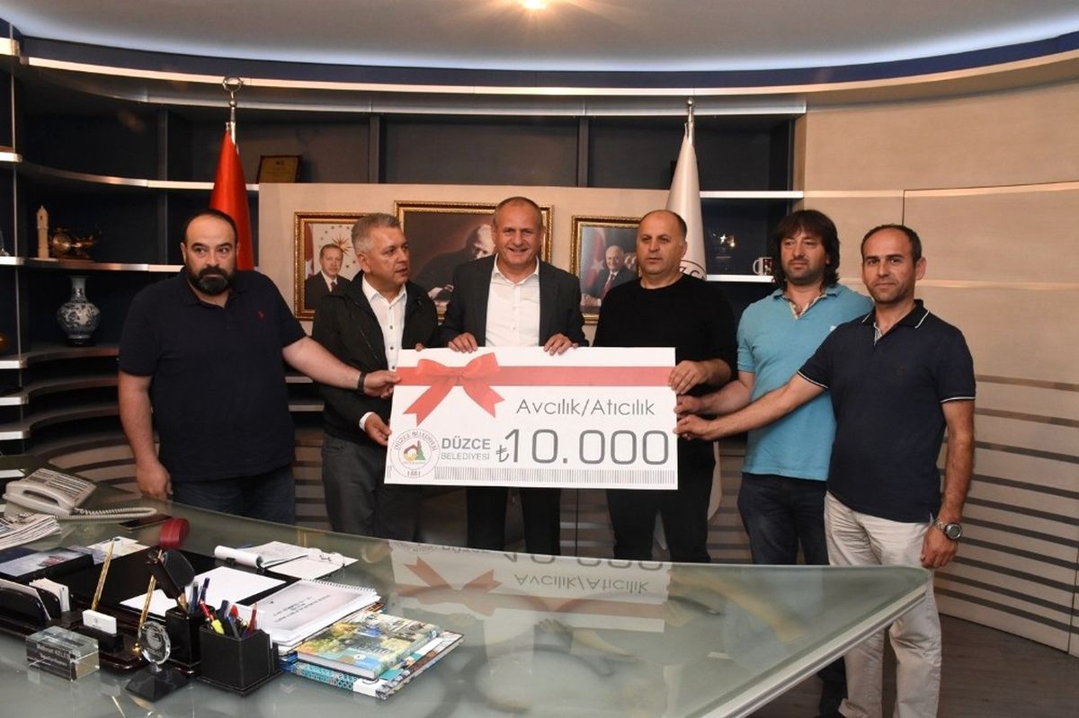 Şampiyon Atıcılardan Başkan Keleş\'e Ziyaret