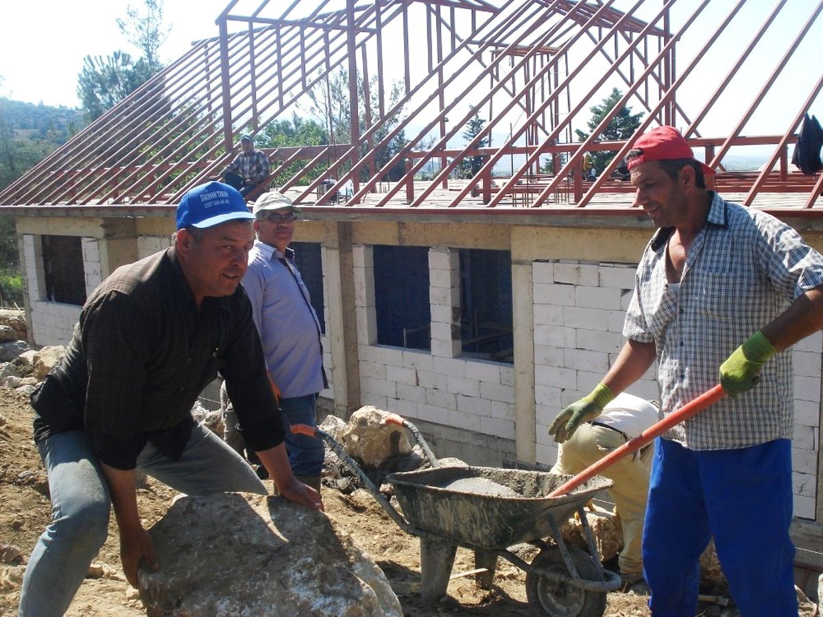 Sarıgöl\'e Orman Yangını Ekiplerine Modern Bina