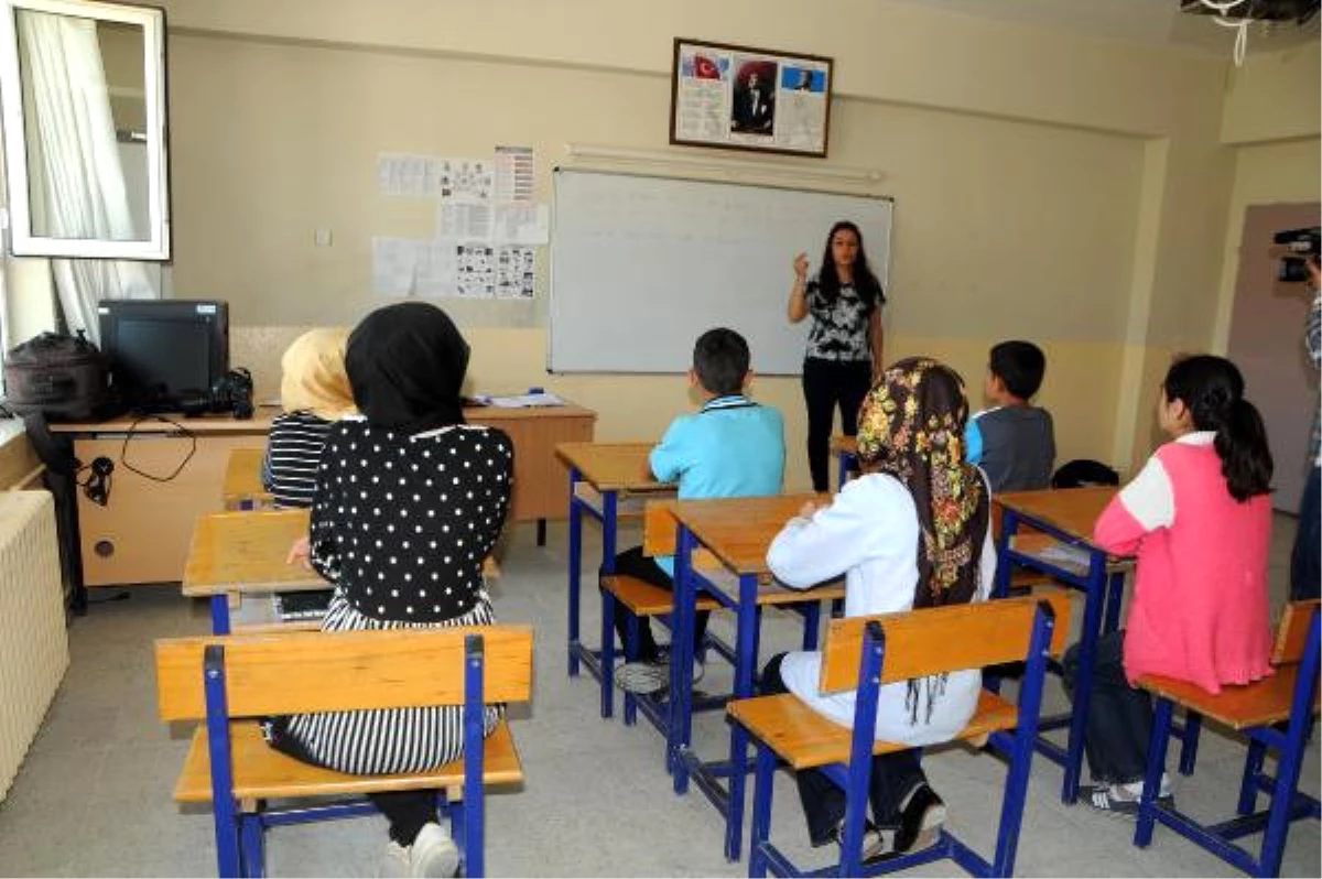 Tunceli\'deki Sarıbalta Ortaokulu Teog\'da Köy Okulları Birincisi