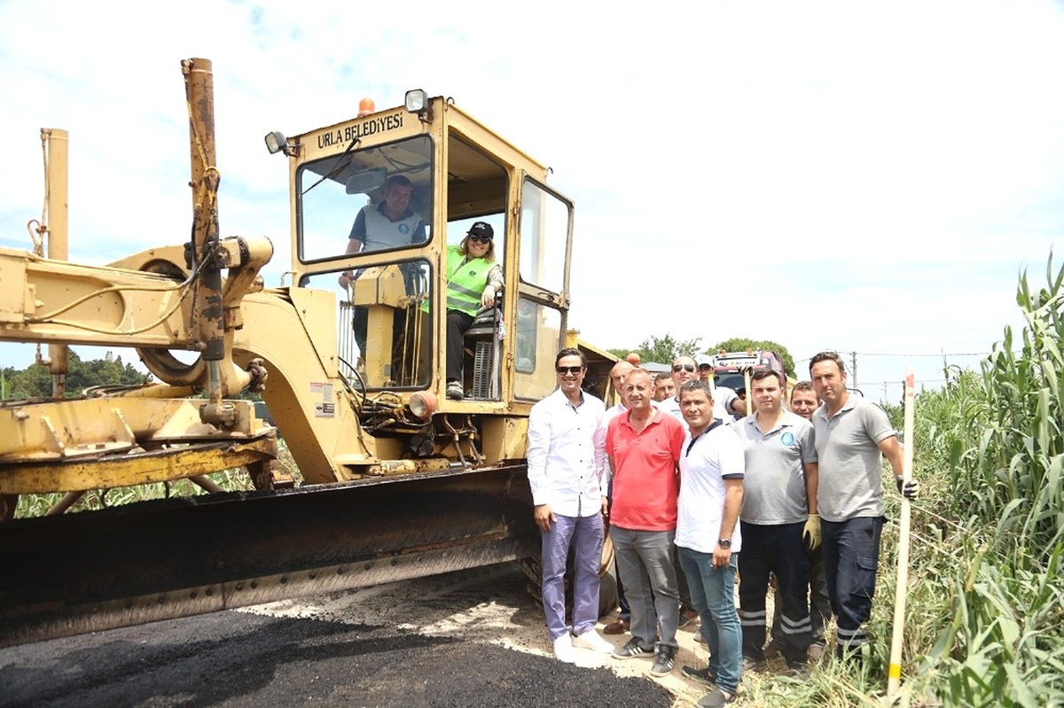 Urla Belediyesi\'nden Asfalt ve Parke Hamlesi