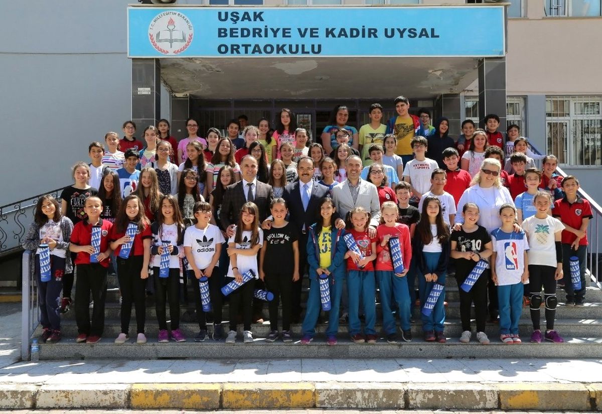 Uşak\'ta Devlet Okulu Öğrencilerinden Uluslararası Başarı