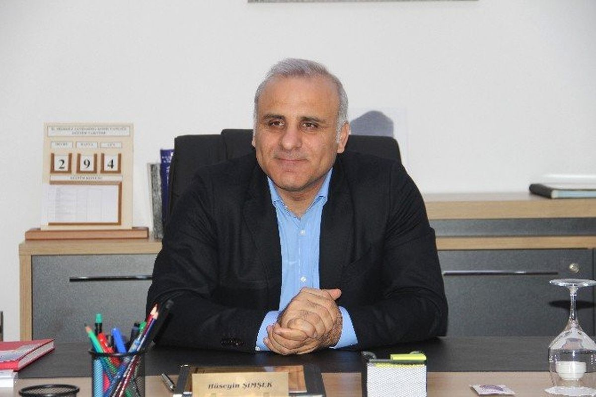 Vali Zorluoğlu, İftarını Polislerle Birlikte Açtı