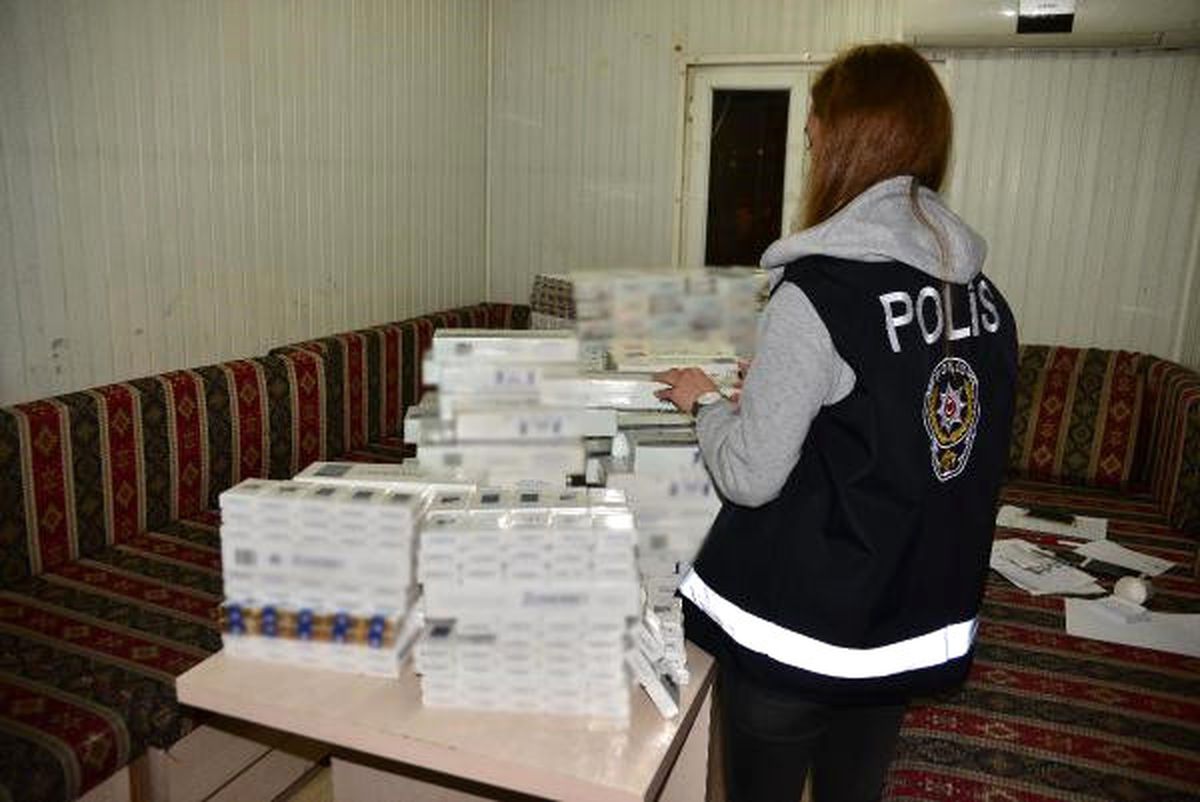 4 Bin Paket Kaçak Sigara Ele Geçirildi