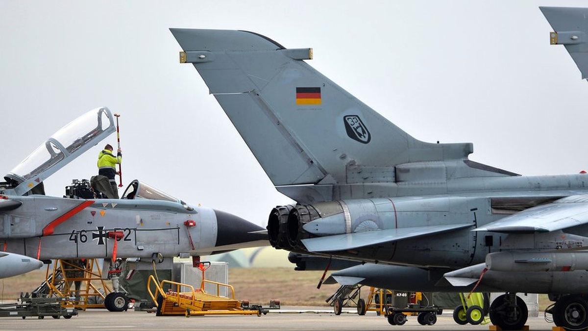 Almanya\'da Kabineden İncirlik Üssü\'nden Çekilme Kararı