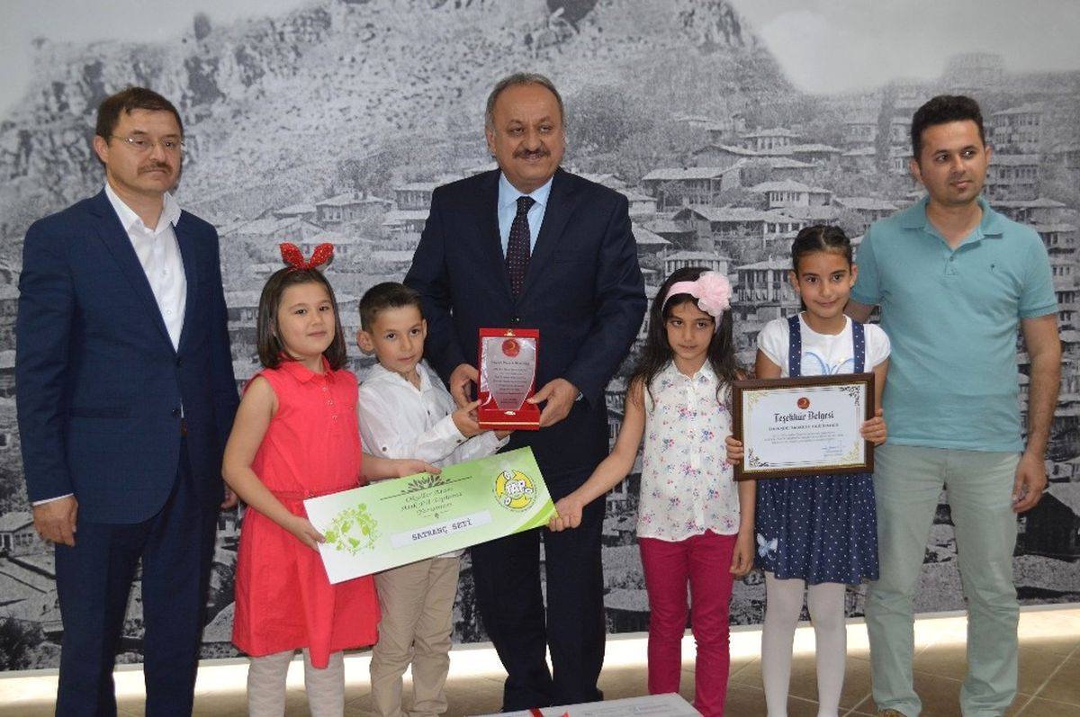 Atık Pil Toplayan Okullara Ödül