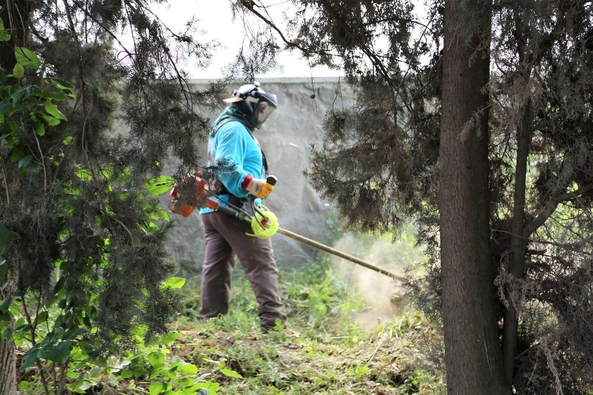 Başiskele\'nin Parklarında Bayrama Hazırlık Çalışmaları