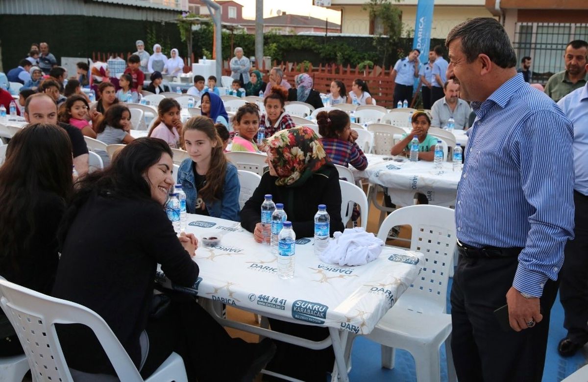 Başkan Karabacak Ramazan Ayında da Halkla Birlikte