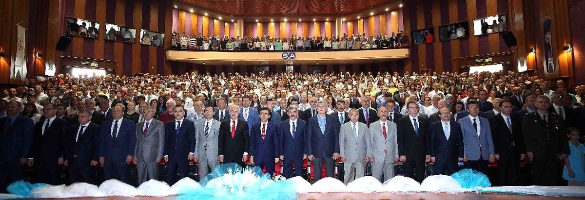 Başkan Karaosmanoğlu, Teog\'da Başarı Yakalayan Öğrencileri Tebrik Etti