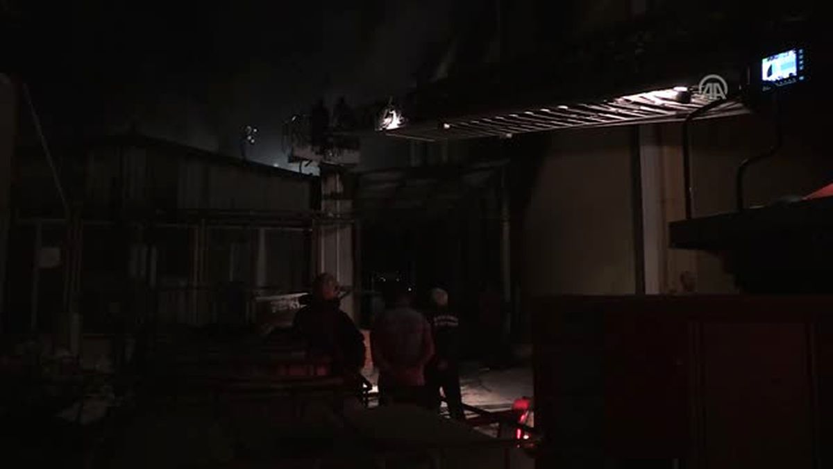 Başkentte Boya Fabrikasında Yangın