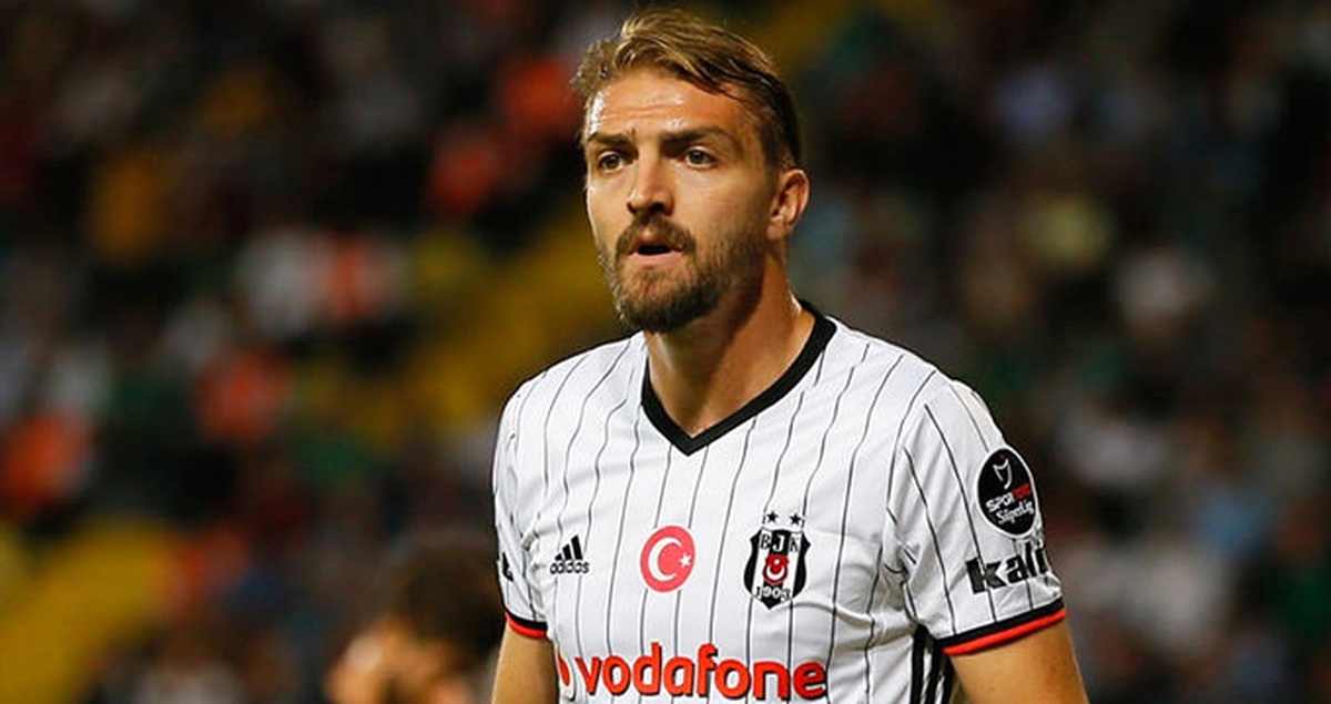 Beşiktaş İki Futbolcuyu Kap\'a Bildirdi