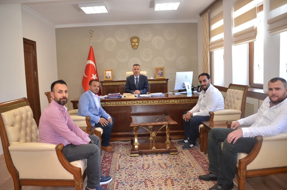 Bilecikspor Yönetim Kurulu Üyelerinden Vali Elban\'a Ziyaret