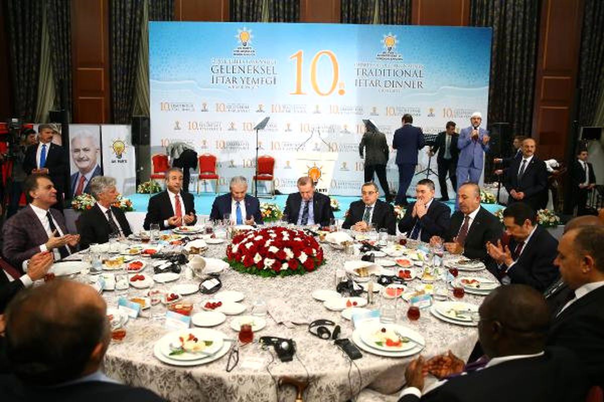 Erdoğan: Katar\'ın Bir Terör Zanlısı Olarak Tavsif Edilmesini Çok Ağır Bir İtham Olarak Görüyorum (2)