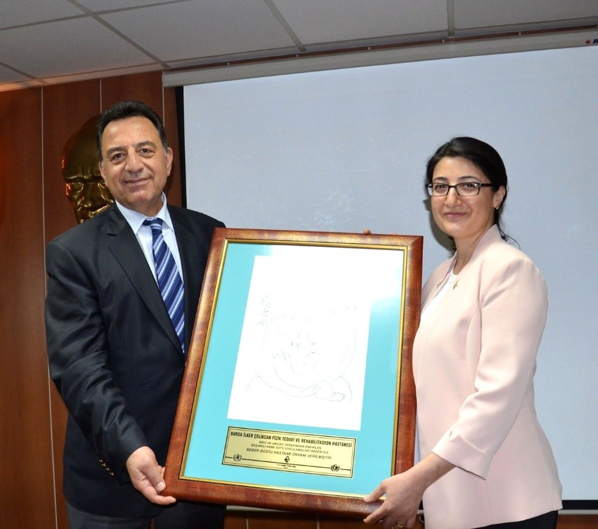 İlker Çelikcan Hastanesine "Bebek Dostu" Unvanı