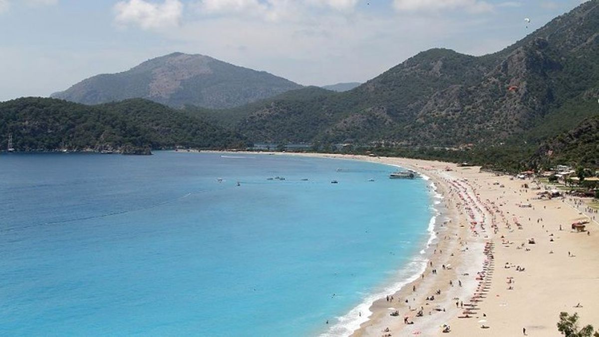 İngiliz Yazarın Çağrısı Turizmcileri Sevindirdi